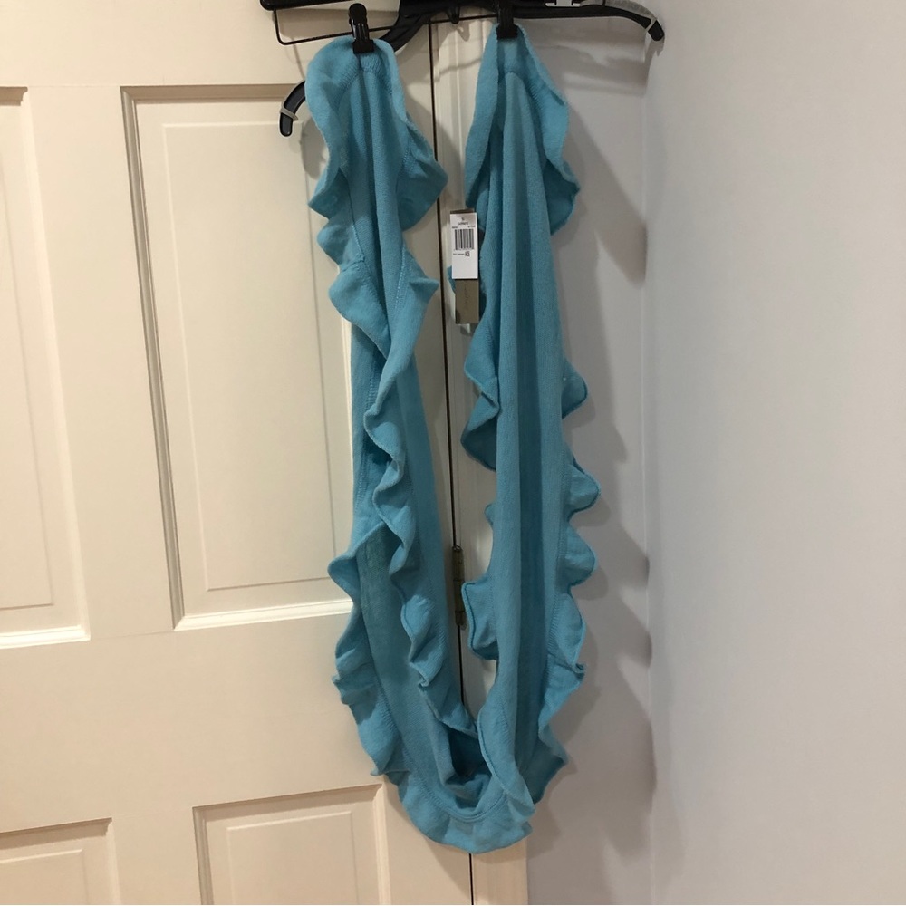 Beautiful ply cashmere light blue cashmere scarf 11 x 72 w/ ruffle border